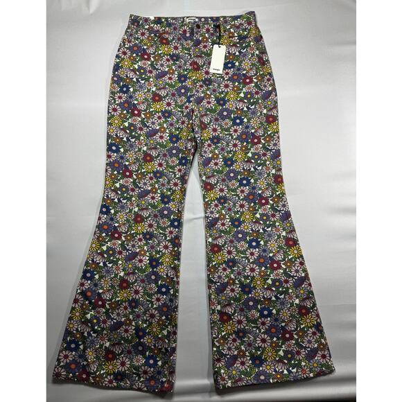 NWT Wrangler Women's Wanderer 622 High Rise Floral Flare Jeans - 33x34 (35x33.5) - Picture 1 of 8
